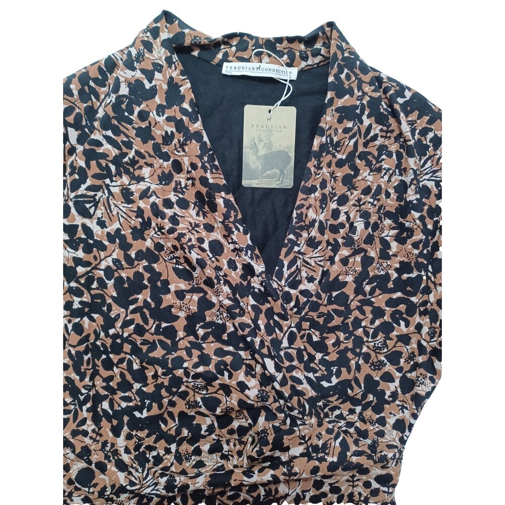 Peruvian‎ Connection Pantera Top Medium Faux Wrap Pullover Luxury Artisan Floral